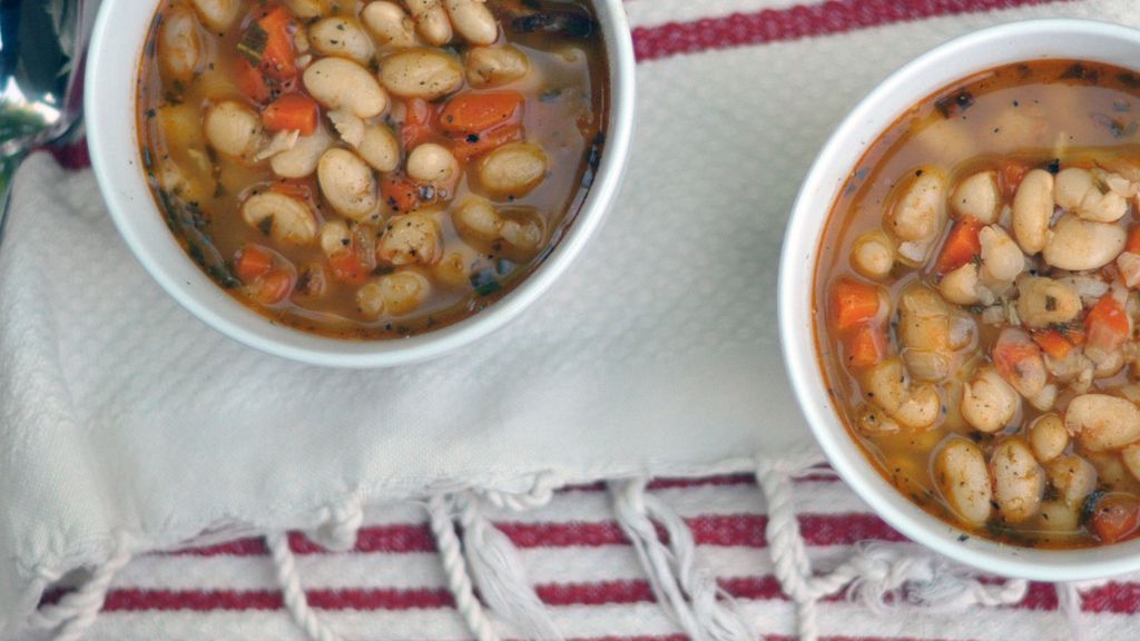 Zagęszczona zupa fasolowa z boczkiem