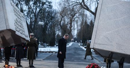 Na wojskowych Powązkach uroczystości 3. rocznicy katastrofy smoleńskiej