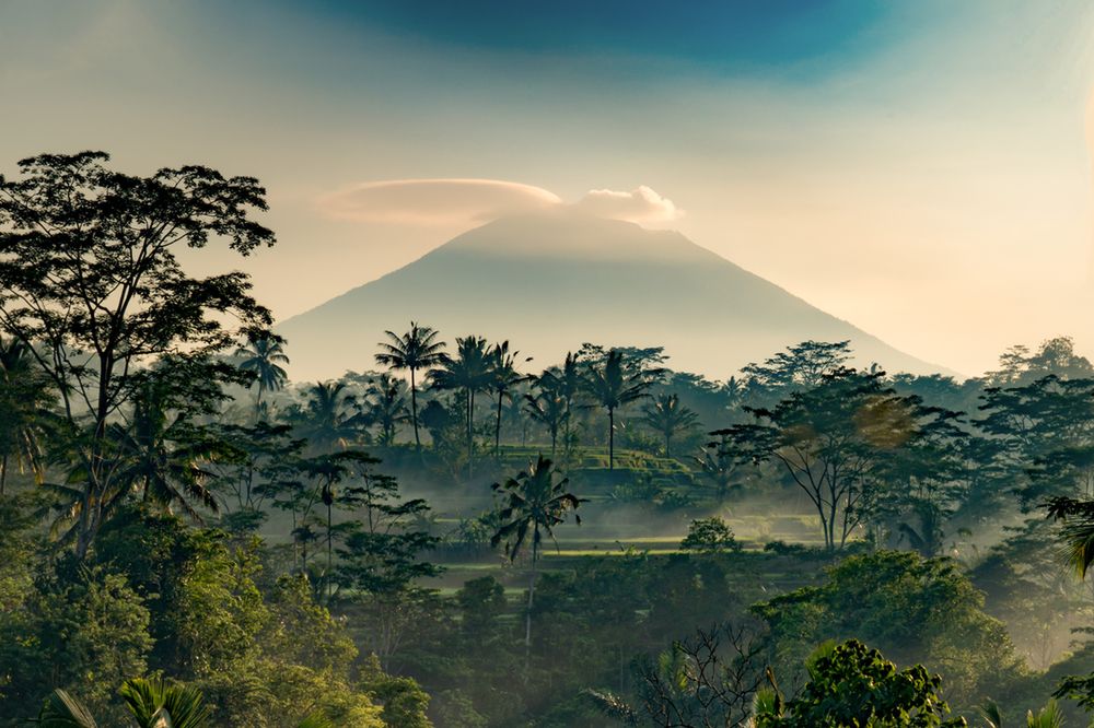 Przebudzenie olbrzyma. Wulkan Agung na Bali znów daje o sobie znać