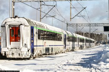 Pogodowy armagedon w Polsce. Wstrzymano ruch pociągów