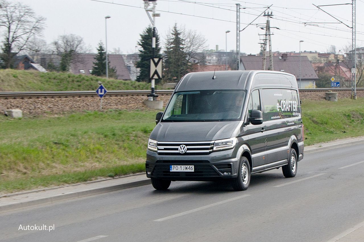 Koniec ze składaniem Volkswagena e-Craftera "na raty". Produkcja całkowicie przeniesiona do Polski