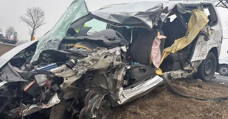 Tragiczny wypadek w Starym Chabowie - rodzice wieźli chłopca do lekarza!