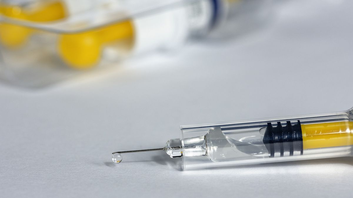 Zdjęcie okładkowe artykułu: Materiały prasowe / Pixabay / Willfried Wende  / Na zdjęciu: szczepionka