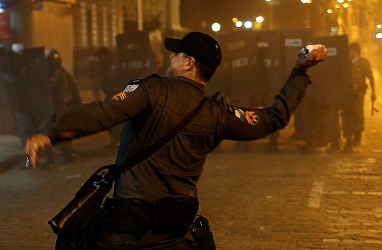 Rio: Policja brutalnie rozpędziły protestantów