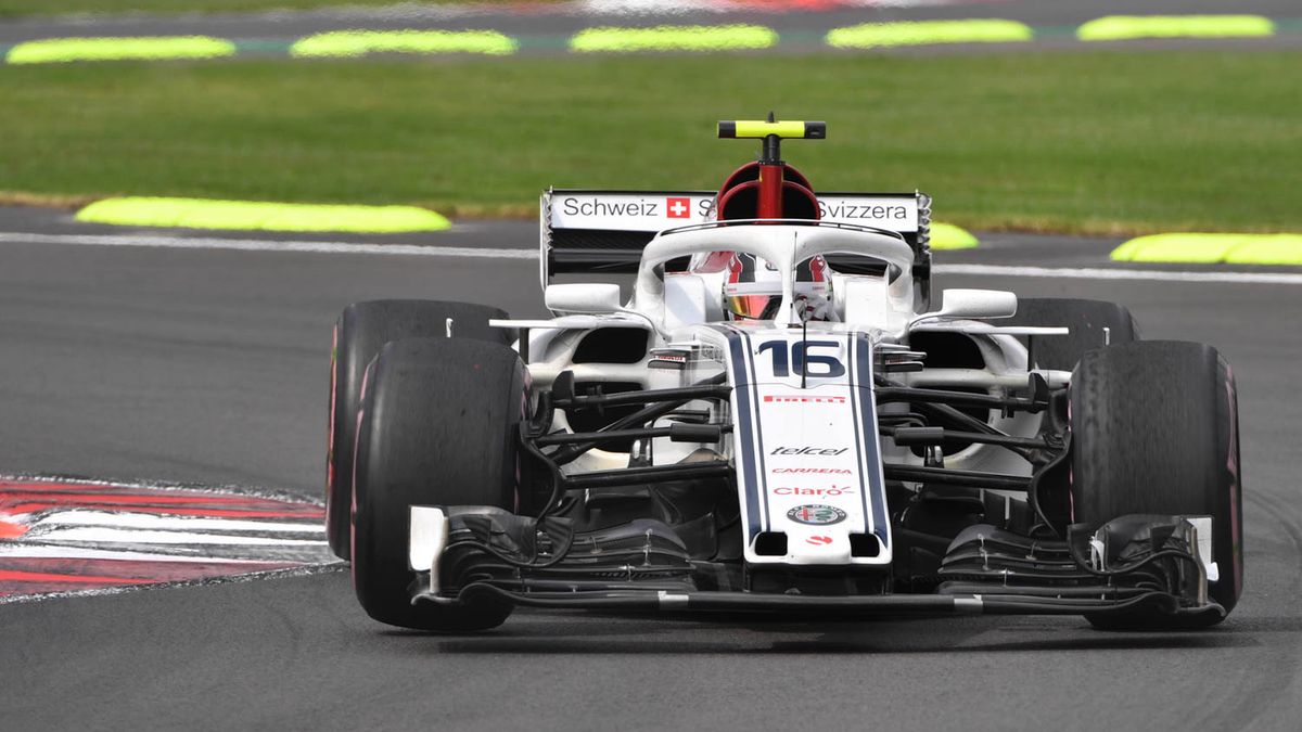 Materiały prasowe / Sauber / Na zdjęciu: Charles Leclerc za kierownicą Saubera