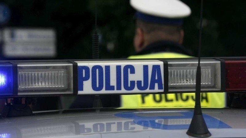 W Świeciu policjant w trakcie mycia auta zauważył i zatrzymał złodzieja