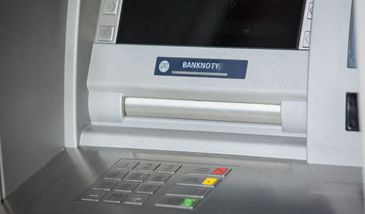 Utrudnienia dla klientów banków. Lepiej wypłacić gotówkę zawczasu