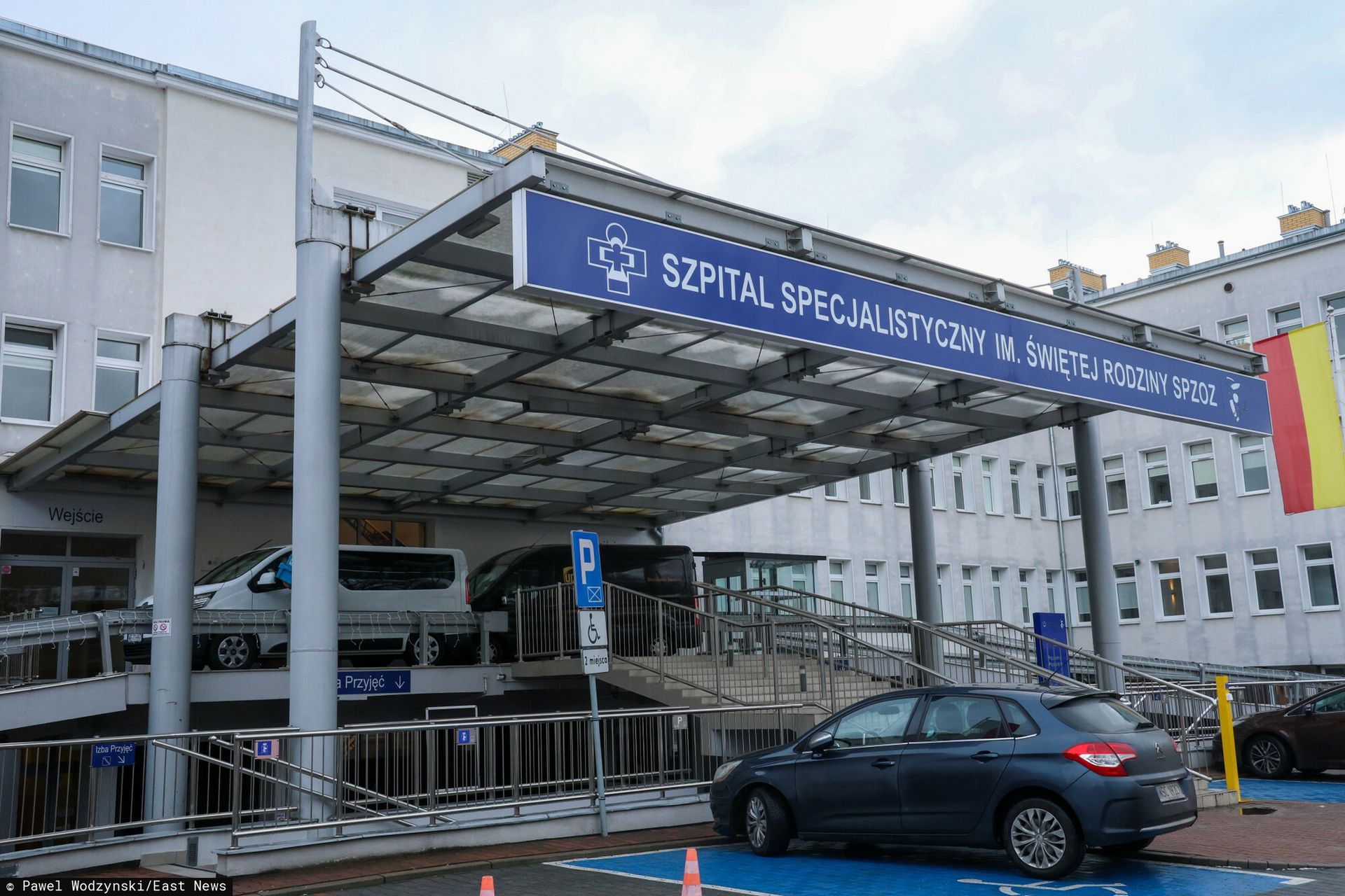 wiadomości,aktualności,WP Wiadomości Nieświadomie podał podtlenek azotu pacjentce. Lekarz sam zadzwonił po policję