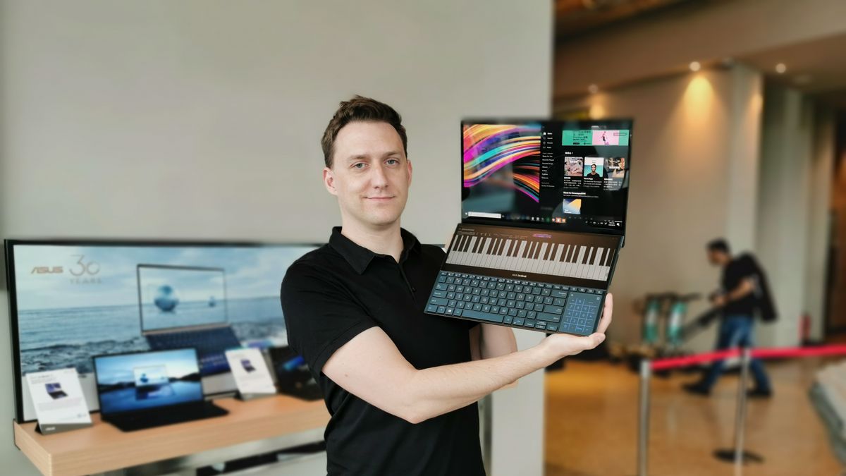 Nowe ZenBooki ASUSa mają drugi wyświetlacz 4K i mocne podzespoły 1