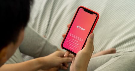Tinder otrzymuje nową funkcję. Chodzi o zdjęcia profilowe
