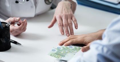W tym kraju ciągle akceptuje się korupcję