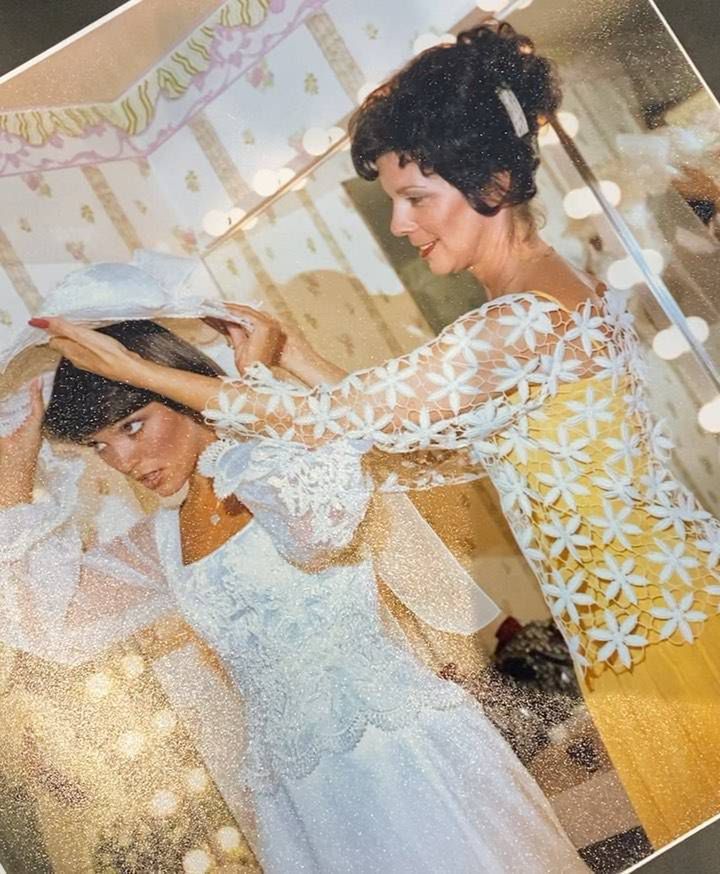 Kris Jenner zdjęcia ze ślubu z Robertem Kardashianem