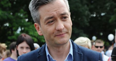 Biedroń popiera protest lekarzy. "Szukam pediatry w Słupsku. Oferuję 12 TYSIĘCY ZŁOTYCH i mieszkanie"