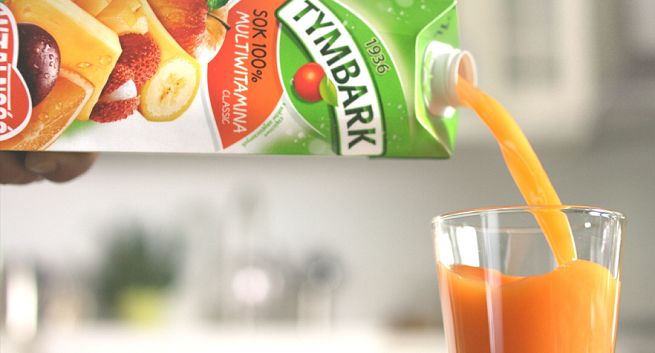 Zimowa zabawa rodziców i dzieci reklamuje Tymbark Multiwitaminę (wideo)