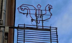 Warszawa. Neon "Cepelii" w rejestrze zabytków