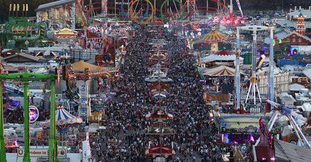 Wypadek na Oktoberfeście. Przerażające zderzenie na rollercoasterze