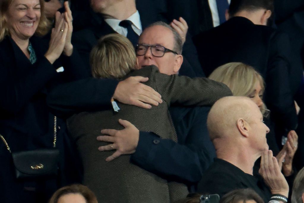 Książę Albert i księżna Charlene wspólnie wybrali się na mecz rugby