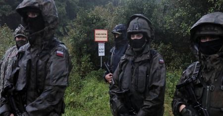 "Wiecie, co z nimi zrobić". Kamiński nie daruje tego mecenasowi