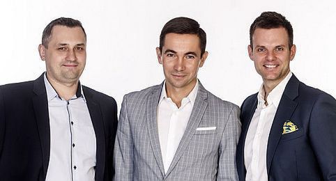 Startup Collectomate wprowadza w Polsce automaty dostarczające paczki. 1,4 mln zł finansowania i wsparcie Lecha Kaniuka