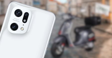 Przyjadą na skuterze naprawić twój smartfon. Nowa usługa już w Polsce