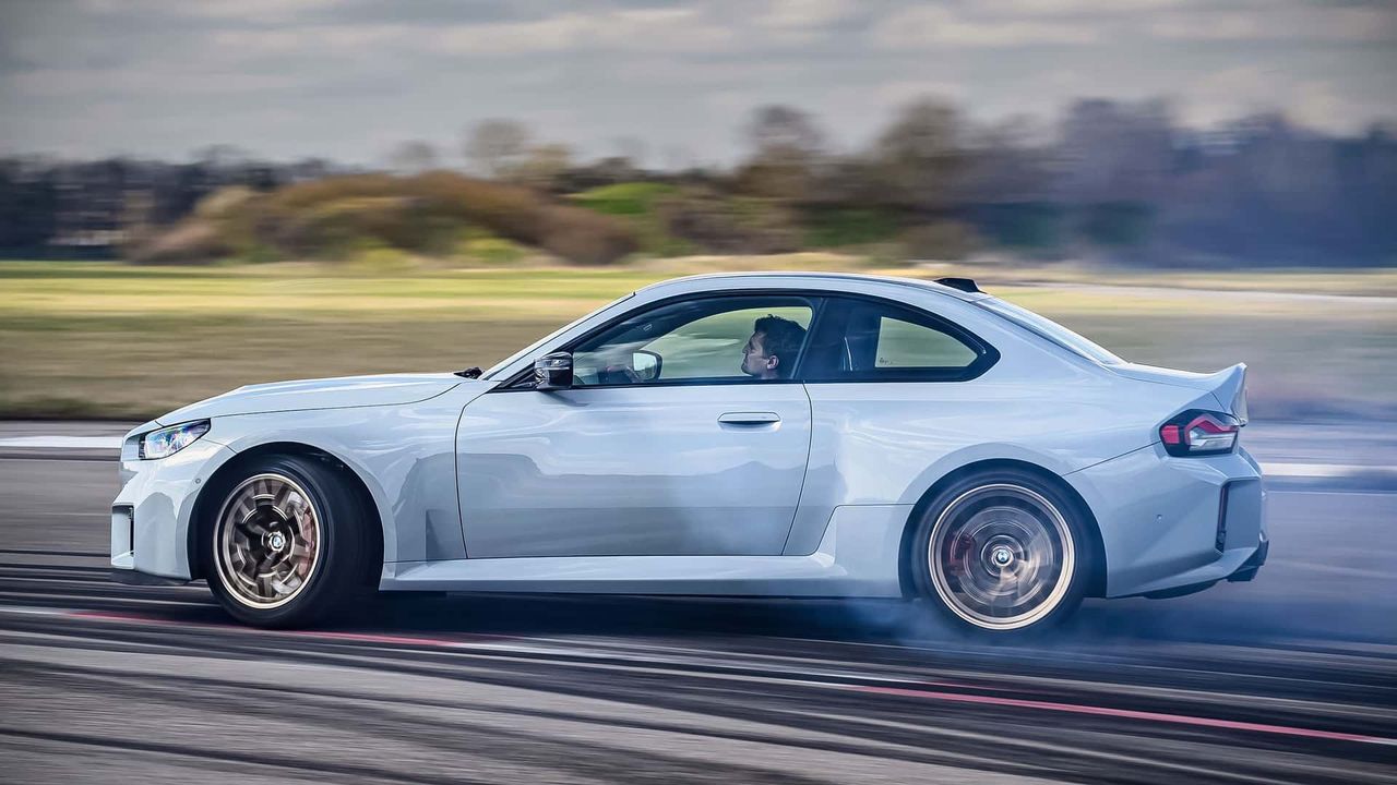 BMW M2 CS już bez tajemnic. Fani marki będą zachwyceni