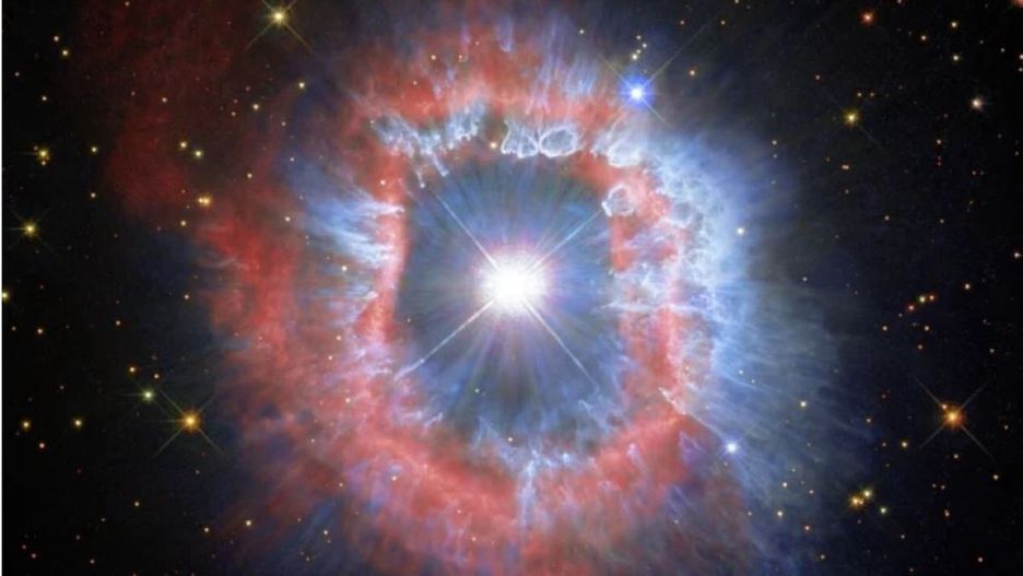 Teleskop Hubble’a uchwycił "śmierć" gwiazdy