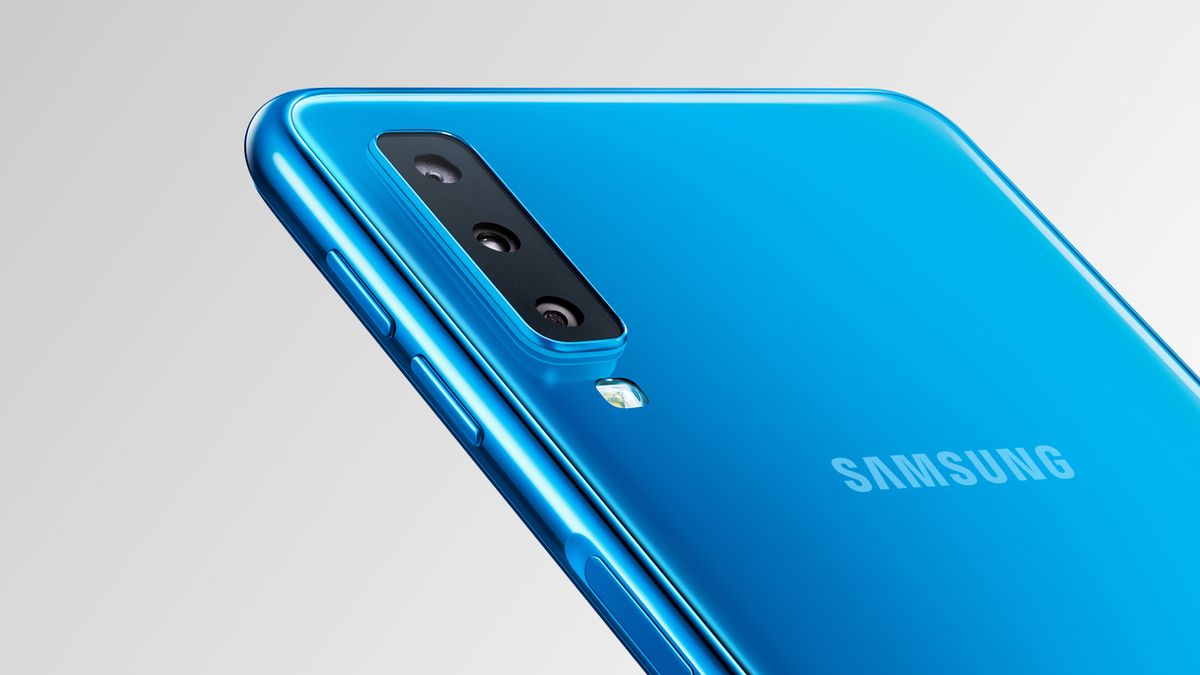 Samsung Galaxy A7 (2018) oficjalnie. Oto pierwszy smartfon giganta z potrójnym aparatem 1