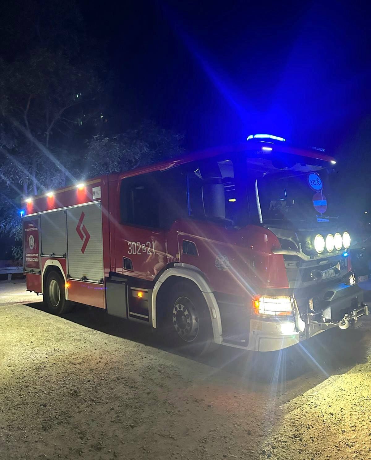 Wrocław: Akcja ratunkowa na jazie Opatowice. Mężczyzna skoczył do Odry