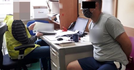 Wola. 28-latek podejrzewany o pobicie 2 dzieci, trafiły do szpitala