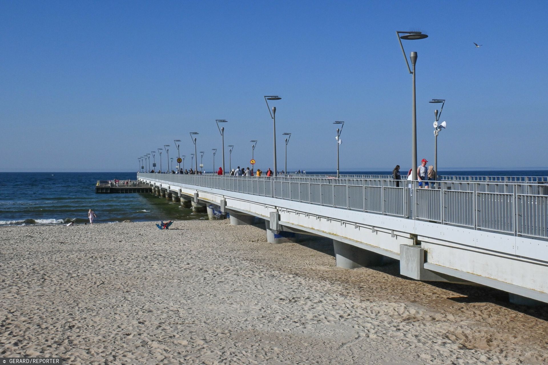 Molo w Kołobrzegu oblężone. Władze miasta znalazły rozwiązanie