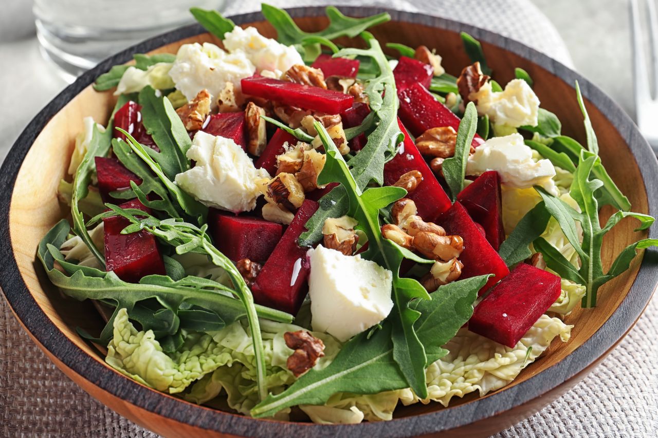 Włoska sałatka w nowej wersji. Jest tak pyszna, że teraz robię na okrągło