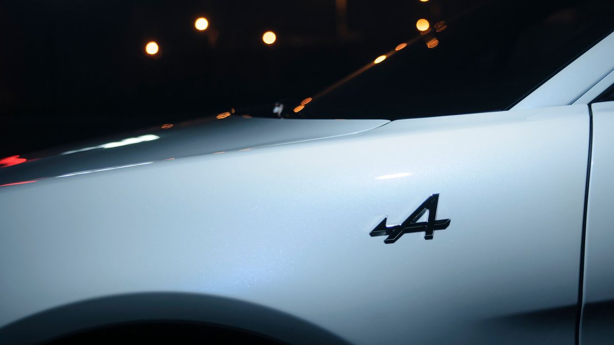 Logo Alpine niebawem może zagościć na wszystkich szybkich Renault.