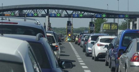 Opłaty drogowe. Operatorzy kart flotowych zarejestrują nas w systemie e-TOLL