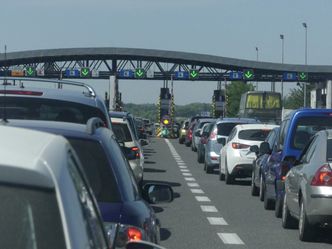 Opłaty drogowe. Operatorzy kart flotowych zarejestrują nas w systemie e-TOLL