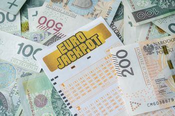 Nie rozbili kumulacji, wygrali w Eurojackpot. Oto nagrody Polaków