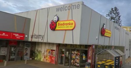 Alarmują o mobbingu w Biedronce. "Zabroniła iść do toalety"