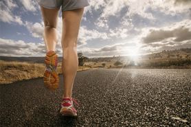 5 powodów, dla których warto biegać. Zobacz, jak dobrać buty sportowe