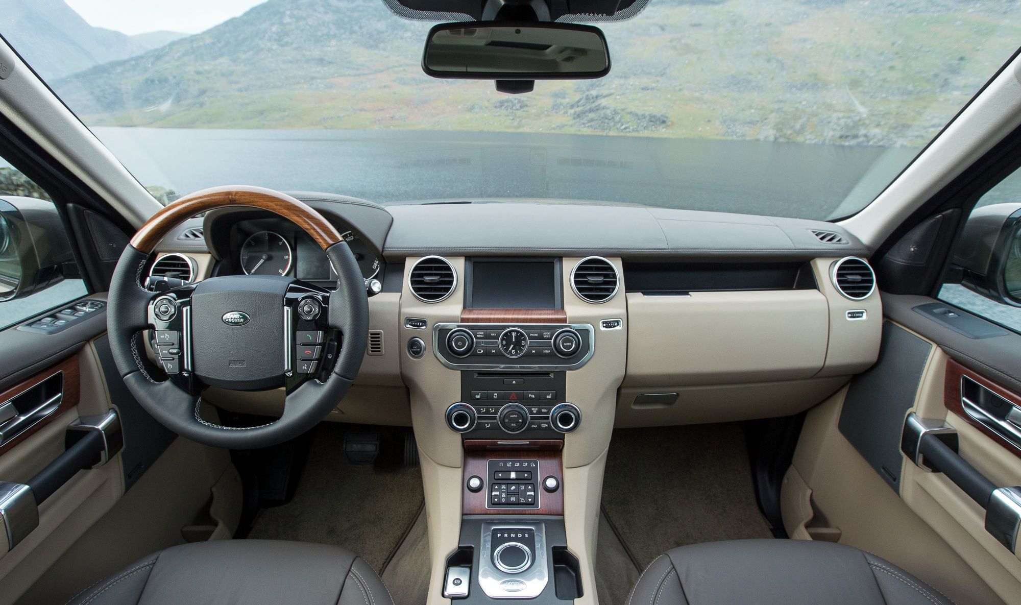 Land Rover Discovery 4