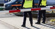 Wesołówka: wjechał pod zamykające się rogatki na przejeździe kolejowym. Ruch wahadłowy na DK82