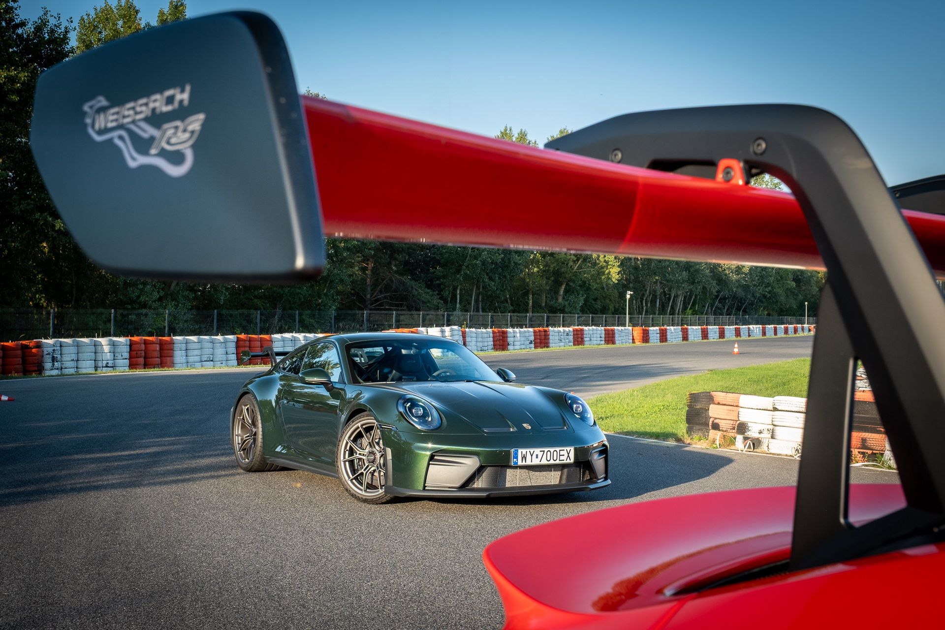 Porsche 911 GT3 vs Porsche 911 GT3 RS
