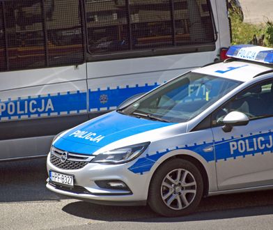 Mężczyzna odgryzł fragment palca policjantowi po szaleńczej ucieczce. Sąd skazał go na cztery lata więzienia