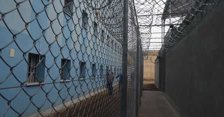 Tragiczny finał ucieczki z więzienia. Osadzony nie żyje