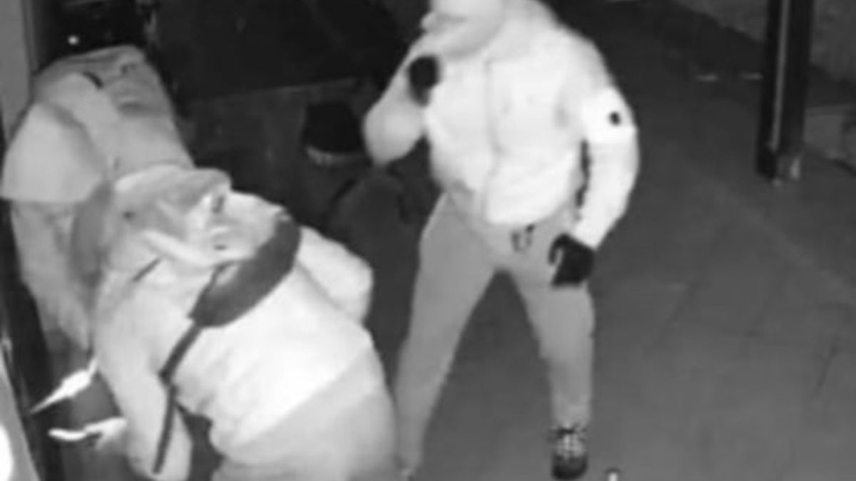 Skolim pokazał zdjęcia włamywaczy.