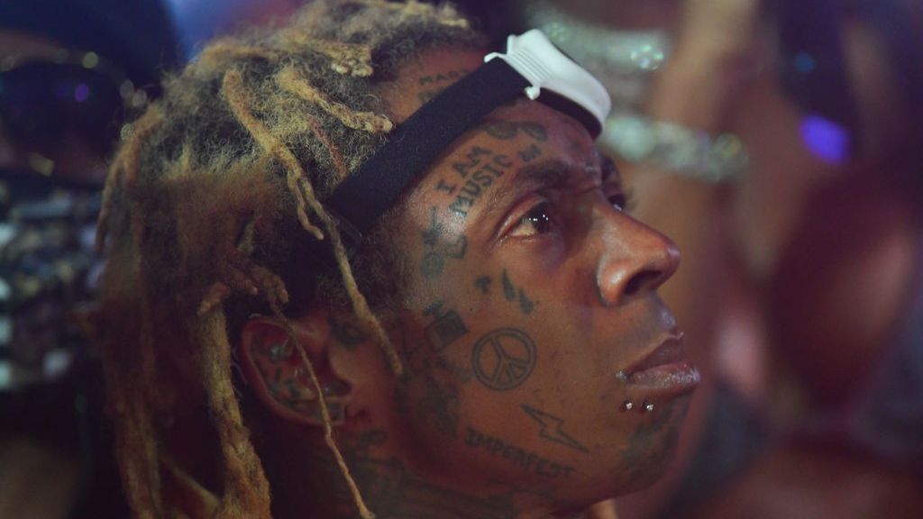 lil wayne policja broń