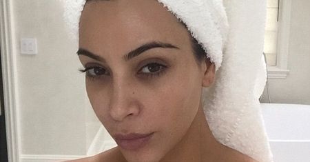 Kim Kardashian "bez makijażu"...