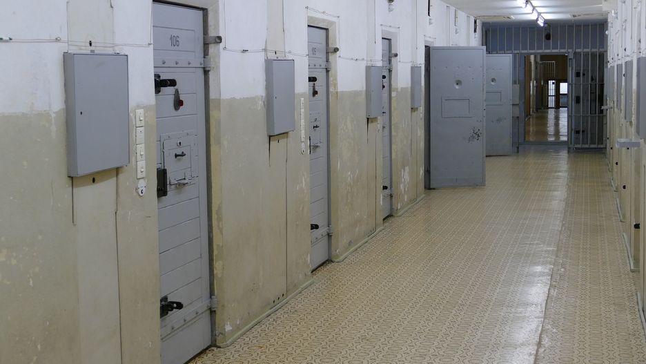 Mężczyzna unikał kary więzienia za inne przestępstwo.