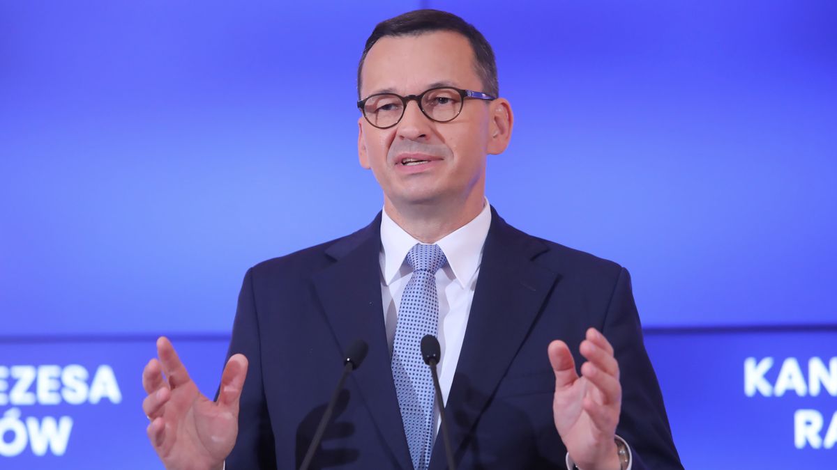 Premier Mateusz Morawiecki: rząd pracuje nad przywróceniem dodatkowych zasiłków opiekuńczych