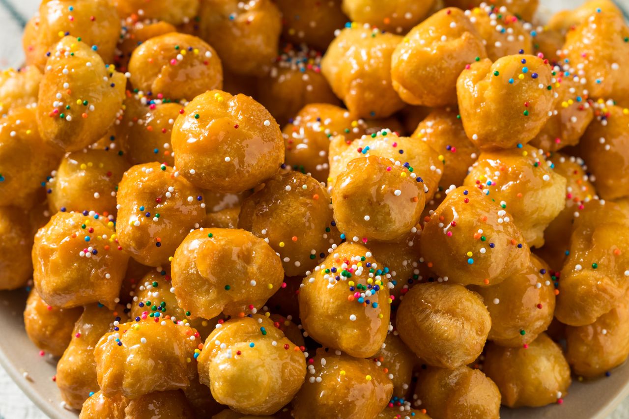 We Włoszech w grudniu panuje ten deser. Te słodkie kuleczki sprawdzą się również na twojej Wigilii