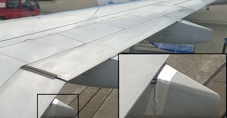Samolot w taśmie klejącej. Pasażerowie pełni obaw