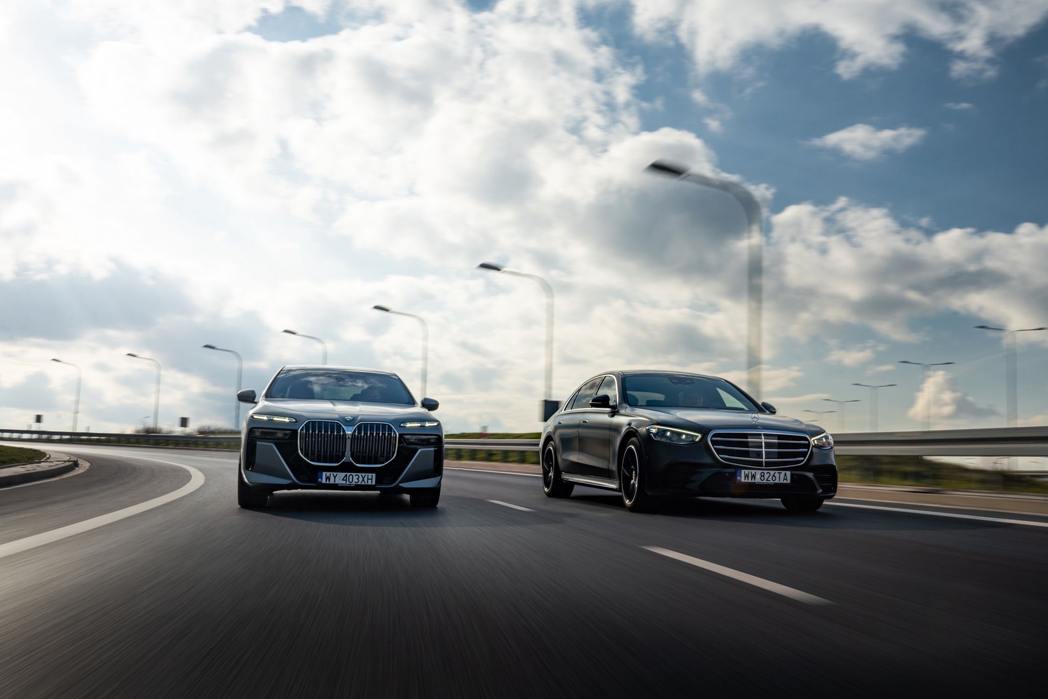 BMW Serii 7 vs. Mercedes Klasy S